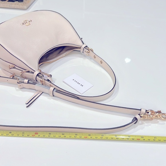 New Coach shoulder cross body bag, leather, removable strap, milky white - Picture 12 of 12